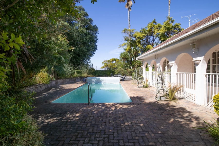 4 Bedroom Property for Sale in Constantia Western Cape